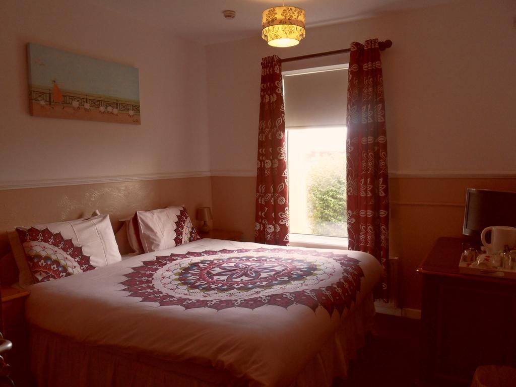 Llandwrog Bryn Mor Beach Hotel חדר תמונה